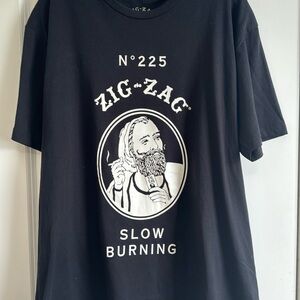 NWT XL Zig-Zag T-Shirt